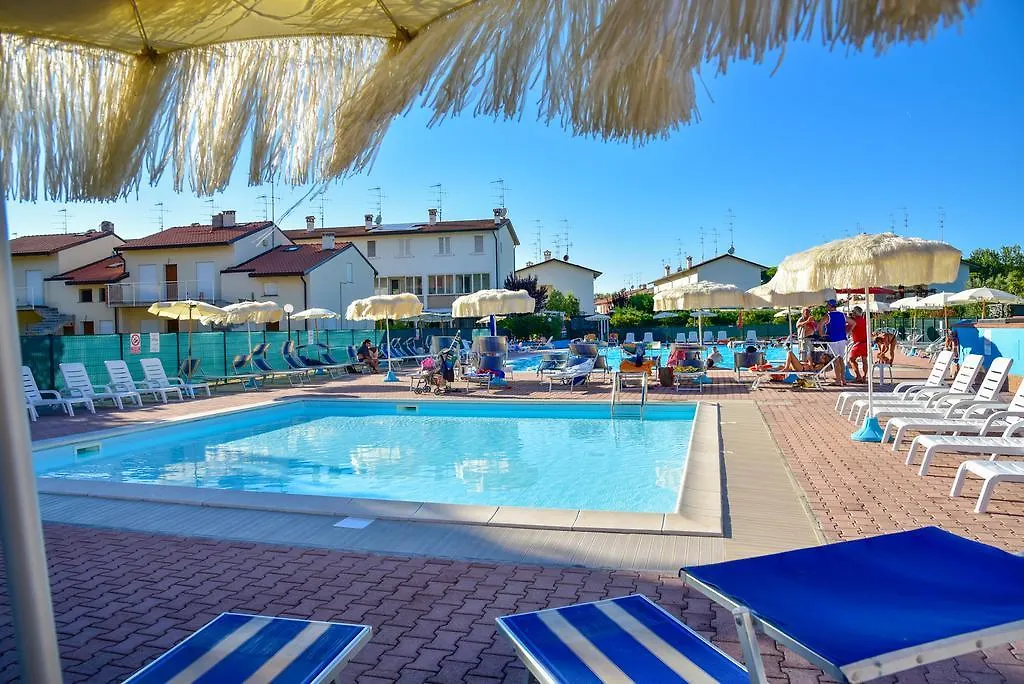 Aparthotel Costa Paradiso Lido Adriano