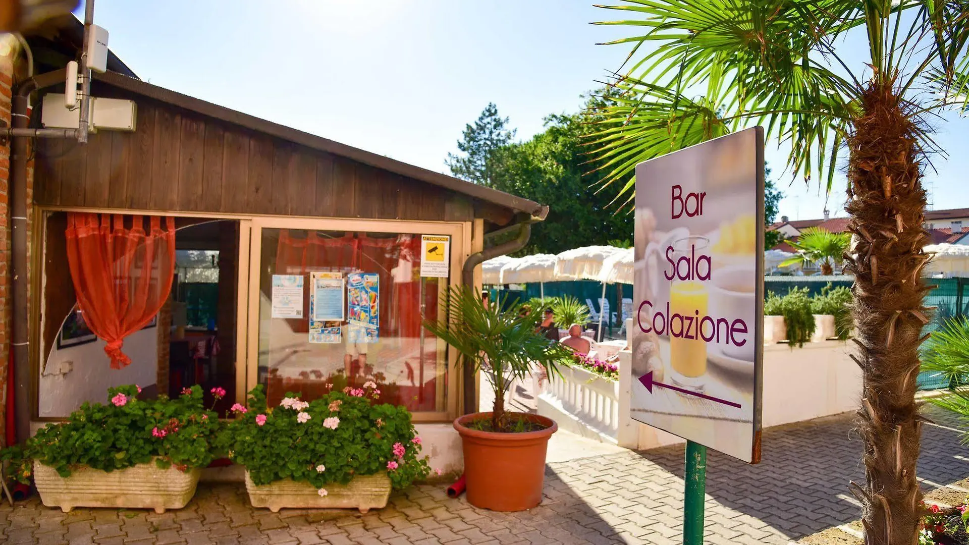 Aparthotel Costa Paradiso Lido Adriano 3*,